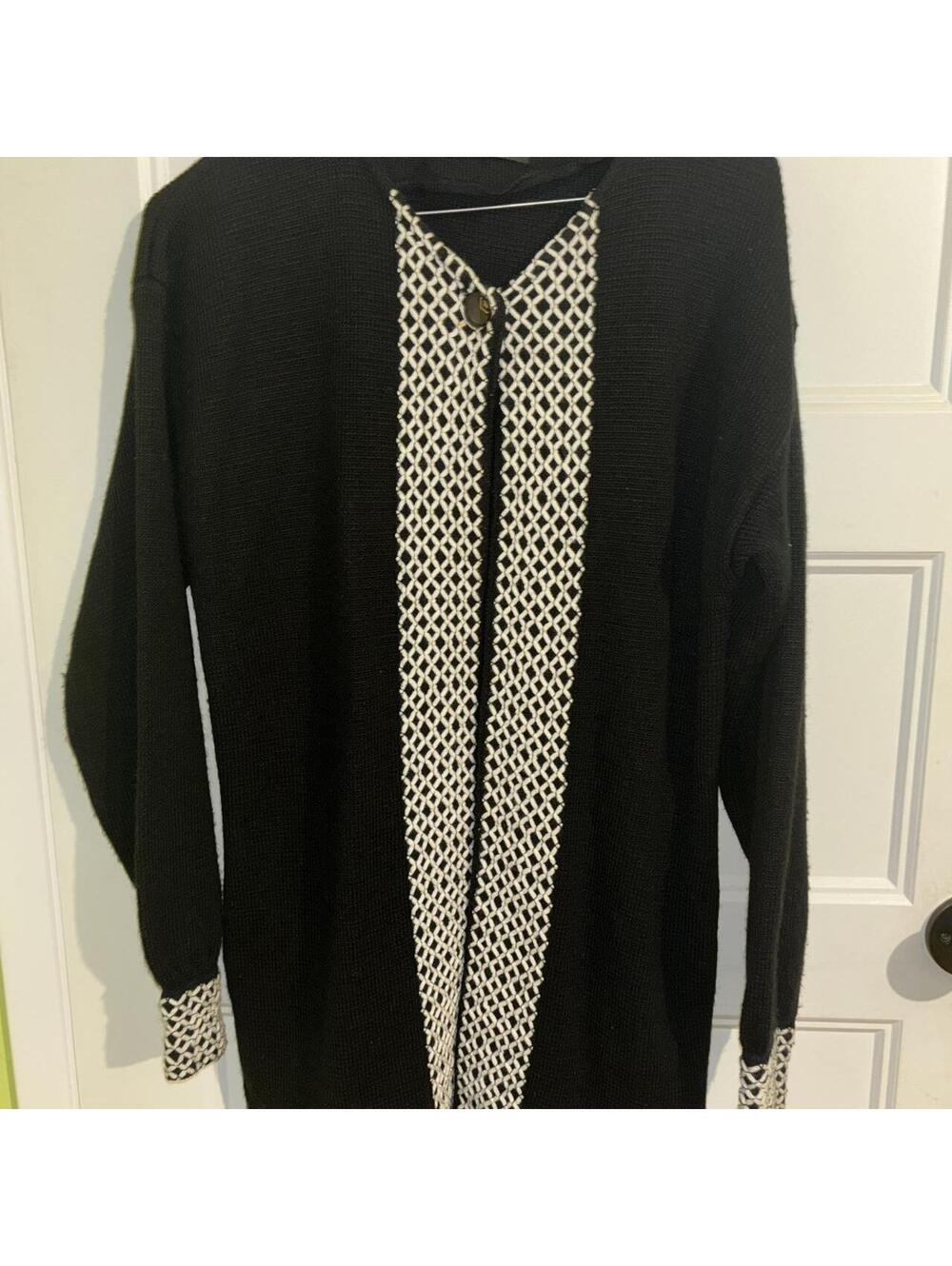 Emican Black and White Knit Cardigan Sweater